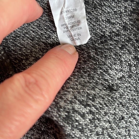 Adidas Mens Beanie - Picture 3 of 3